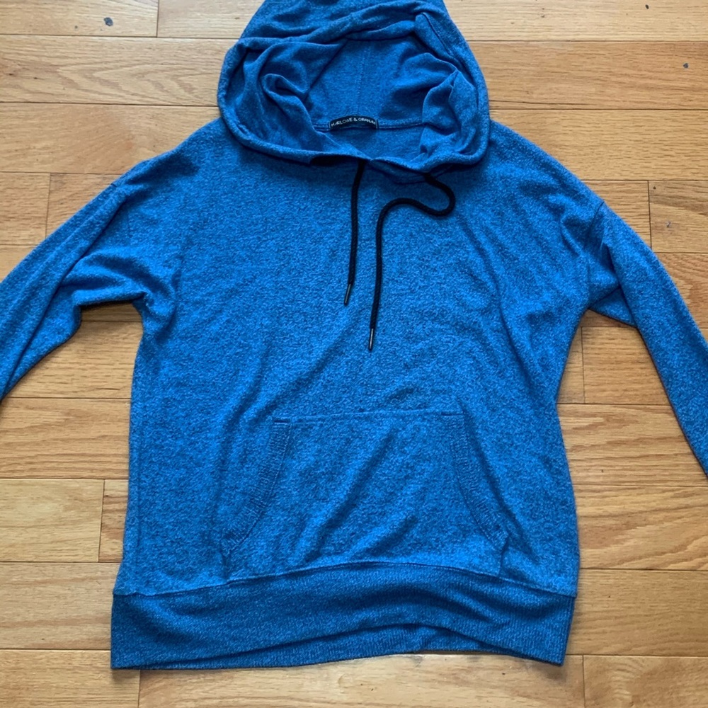 Stretchy hoodie